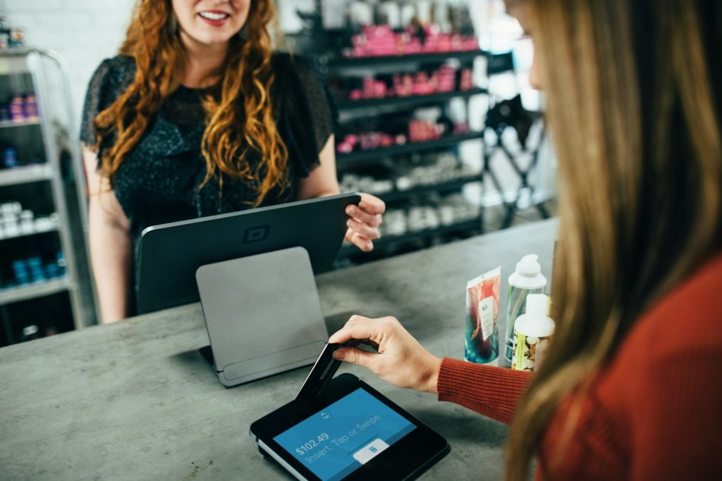 devenir vendeur, un apprentissage stratégique : les clés pour maîtriser la vente