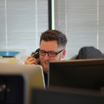 maîtriser la téléprospection : techniques et stratégies pour des résultats probants